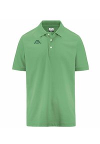 Polo shirt verde in misto cotone con colletto classico, patta con due bottoni e logo ricamato nero sul lato sinistro del petto.