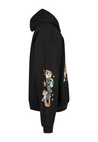 Zwarte hoodie met een grote, kleurrijke graphic gedrukt op de linker mouw, met cartoonfiguren en sterren. Zacht, textuurstof.