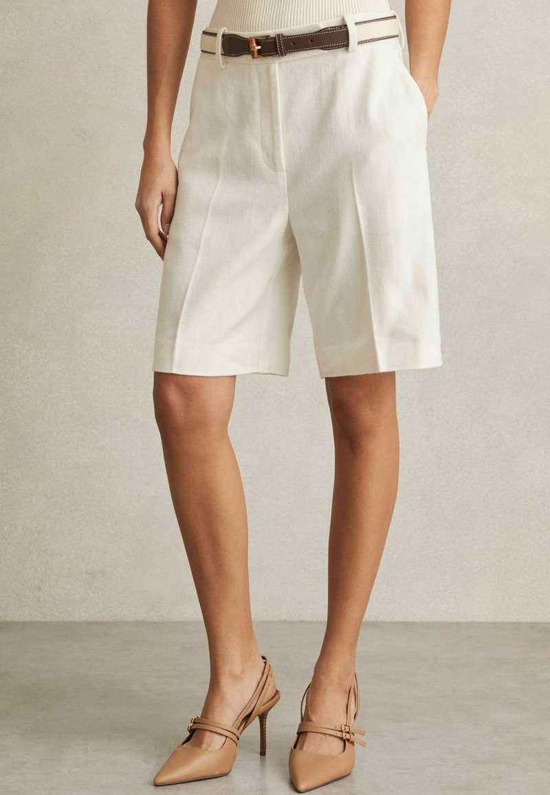 Reiss DEVON BERMUDA biały