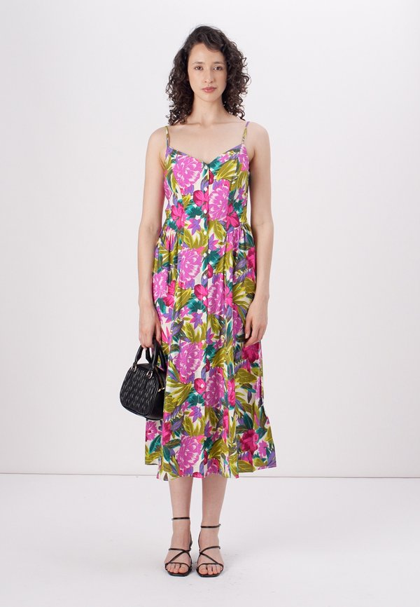 V NECK SHIRRED MAXI - Day dress4