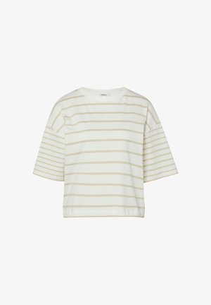 Biały top z krótkim rękawem w beżowe poziome paski, z okrągłym dekoltem, luźny fason i metką marki przy kołnierzu.