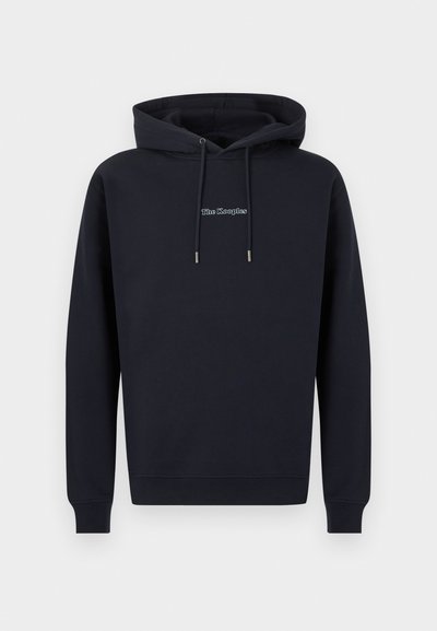 Sweat à capuche noir avec cordons et petit logo blanc "The Kooples" centré sur la poitrine, présenté sur un fond uni.