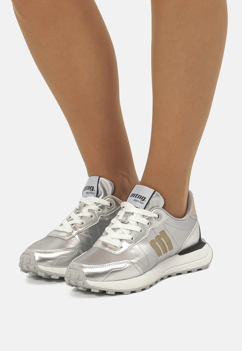 mtng Zapatillas - plata