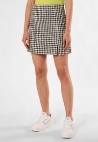 HUGO ROMAS - A-Linien-Rock - weiß marine