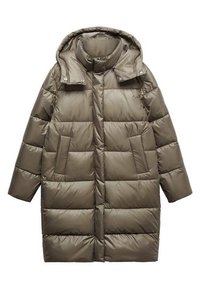 Manteau matelassé vert olive, longueur jusqu'aux genoux avec une capuche. Présente un design matelassé horizontal, deux poches latérales et des fermetures à pression. Texture douce.