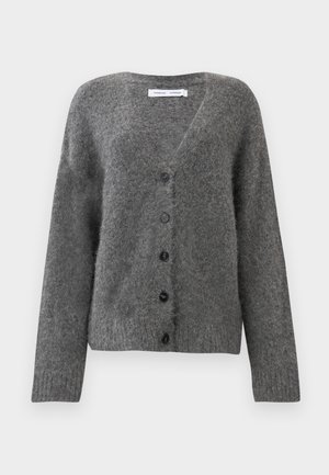 Grijze cardigan van zacht, gestructureerd materiaal; heeft een v-hals, zwarte knopen en lange mouwen met geribbelde manchetten.