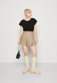 Vero Moda VMPIA WIDE - T-paita - black