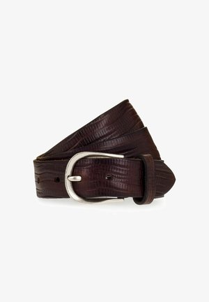 Ceinture en cuir marron avec une texture crocodile, équipée d'une boucle en métal argenté et d'une finition lisse. La boucle a une forme ovale classique.