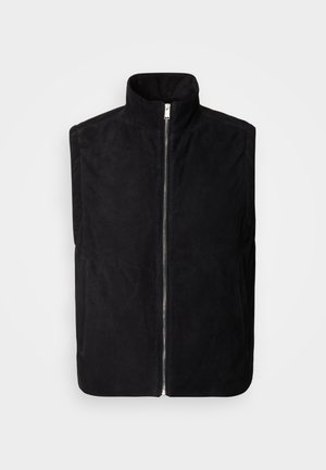 Schwarze ärmellose Weste aus weichem Wildleder mit hohem Kragen und zentralem Reißverschluss, ausgestattet mit Seitentaschen und glatter Textur.