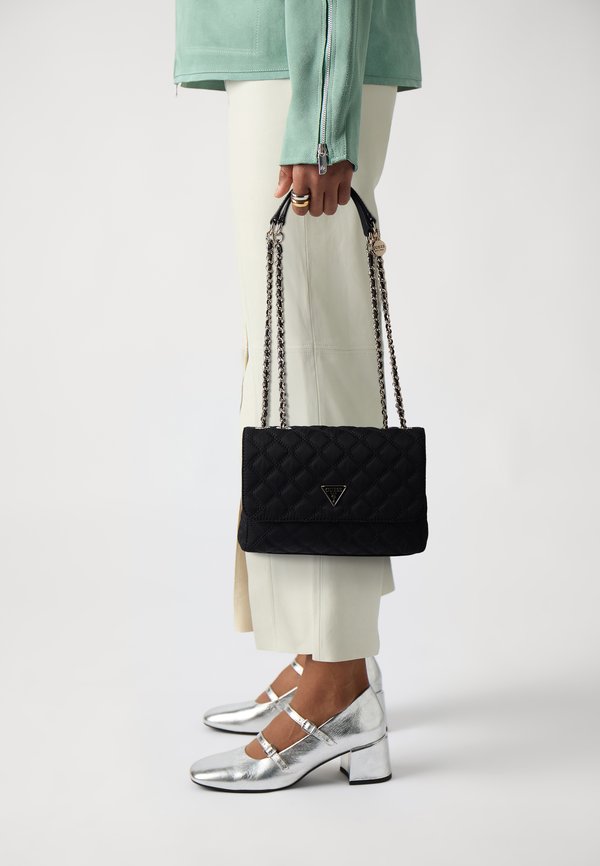 GIULLY FLAP - Cross body bag