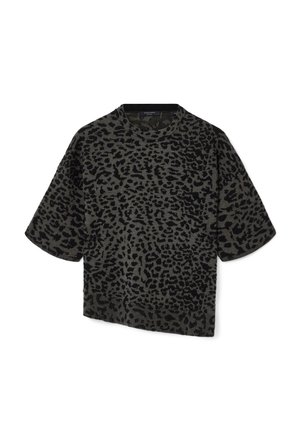 Donkergrijze sweater met korte mouwen, met zwart luipaardprint patroon en geribde ronde hals, wijde mouwen en rechte zoom.