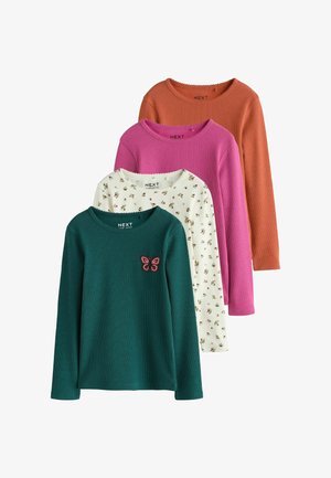 Vier langärmelige gerippte Oberteile in Grün mit Schmetterling, Weiß mit Blumenmuster, Rosa und gebranntem Orange, vertikal übereinander angeordnet.