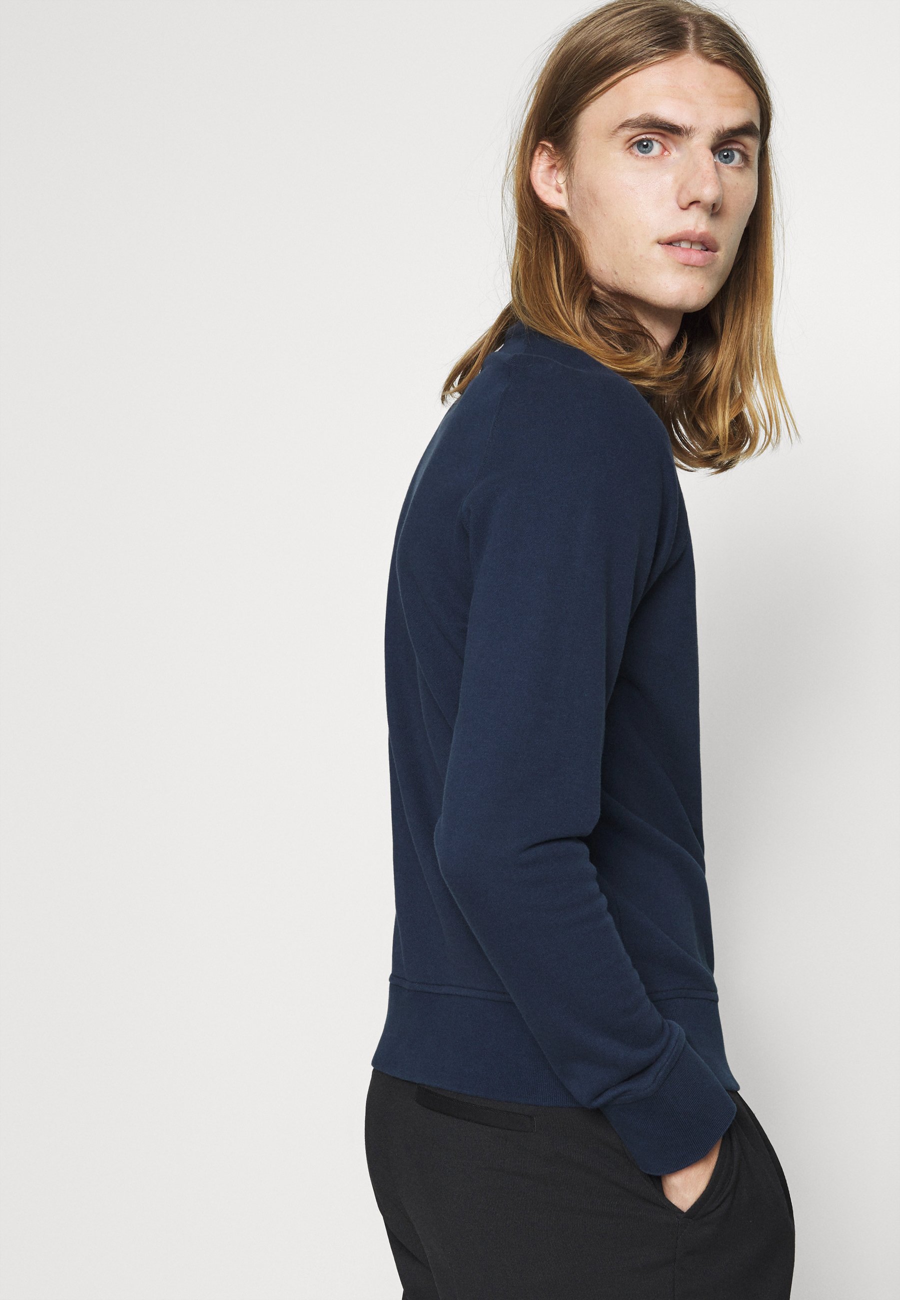 DRYKORN FLORENZ Sweatshirt blau Zalando.at DRYKORN FLORENZ Sweatshirt black Zalando.at