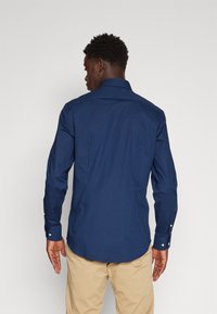 Tommy Hilfiger STRETCH POPLIN CONTRAST SHIRT - Camicia - navy iris