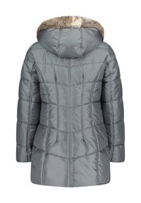 Manteau gris rembourré avec une capuche en fourrure. Il présente des motifs de couture horizontaux et verticaux, des manches longues et un ourlet légèrement évasé.