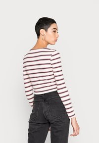 ONLY ONLODA SQUARENECK BOX - Camisola de manga comprida - cloud dancer/night sky/urban red