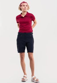 Short Icepeak Beaufort Femme – Léger, Extensible 4 Sens, Séchage Rapide Et Imperméable Sans PFC