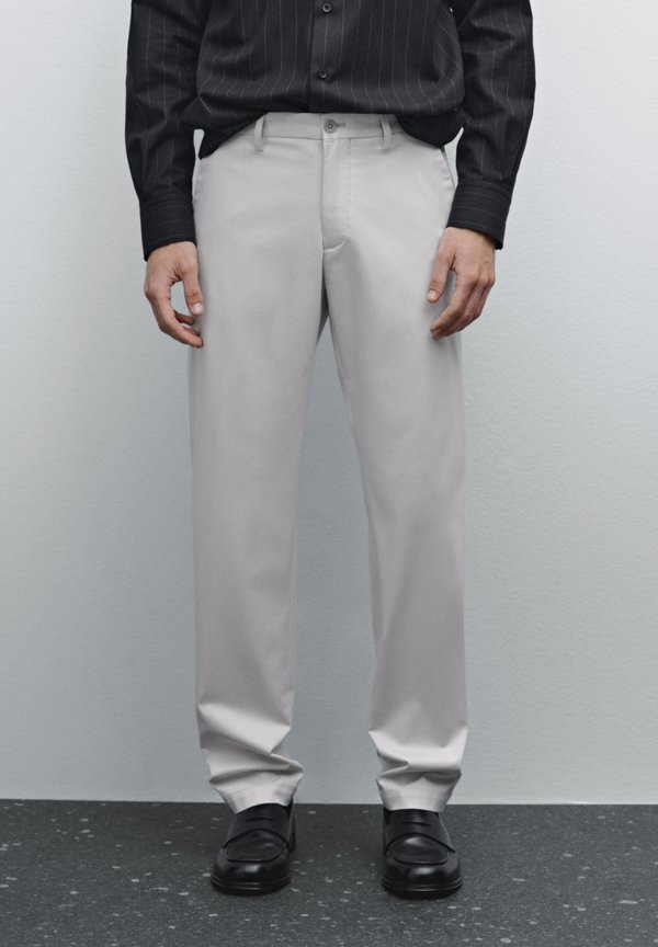 TAPERED - Chinos - beige