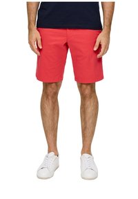 s.Oliver REGULARBERMUDA - Shorts - himbeere