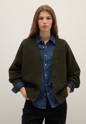 PIOMBO Strickjacke - forest green
