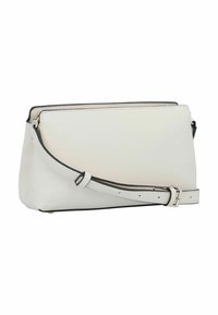 Borsa crossbody in pelle bianca con texture liscia, dotata di una tracolla staccabile e di rifiniture nere lungo i bordi. Chiusura a zip nella parte superiore.