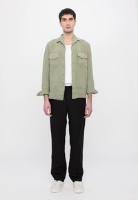 120% Lino LONG SLEEVE REGULAR FIT MEN - Ing - cactus