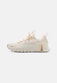 Nike Performance FREE METCON 6 - Tenisice za trening - pale ivory/metallic red bronze/guava ice/sail/phantom/light orewood brown