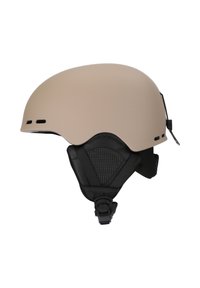 Beige Hartschalenhelm mit einer glatten Oberfläche, Netzpolsterung am Kinnriemen, verstellbarem Schnallenverschluss und Belüftungsöffnungen für Luftzirkulation.