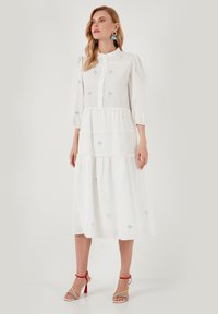 LELA REGULAR FIT - Haljina-majica - white