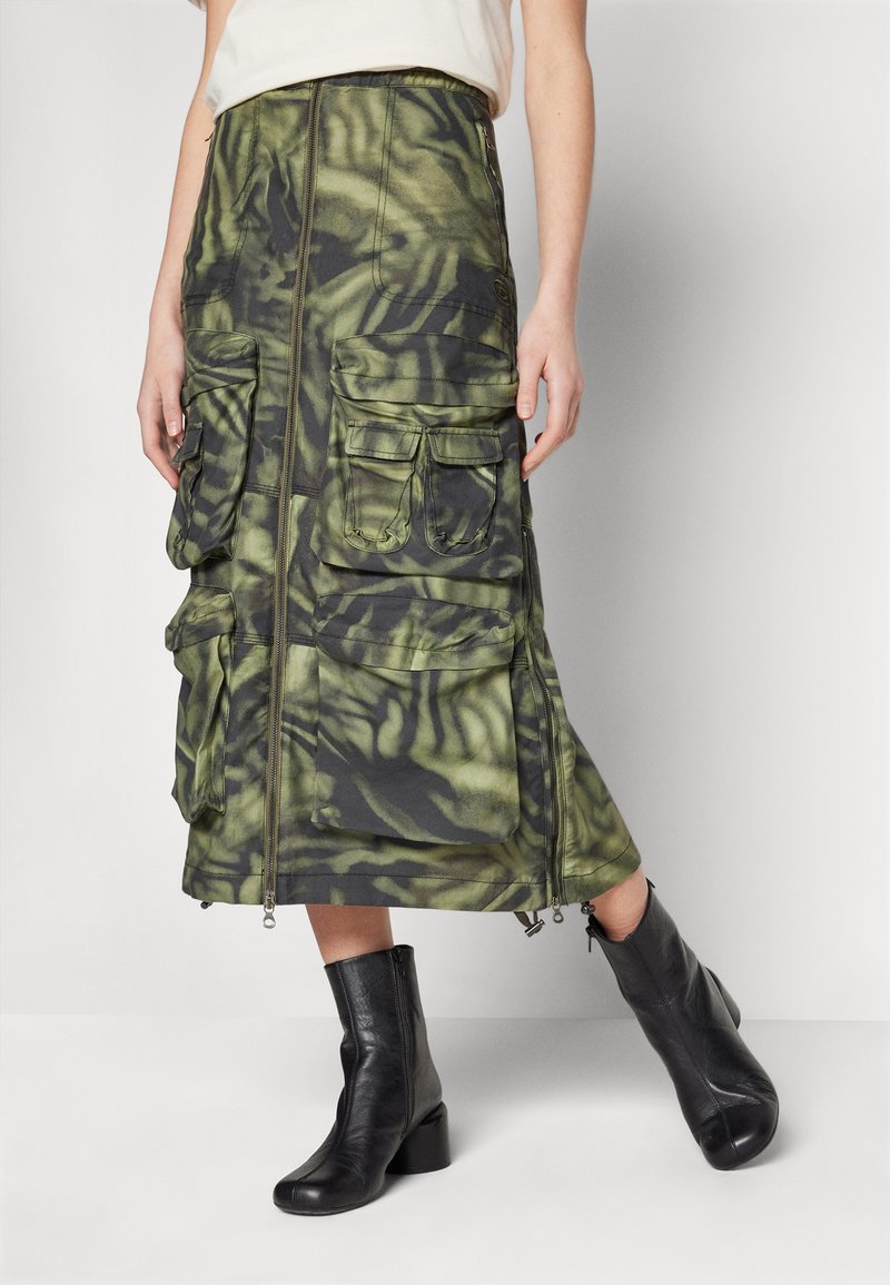 Diesel MIRTOW - Maxi skirt - olive - Zalando