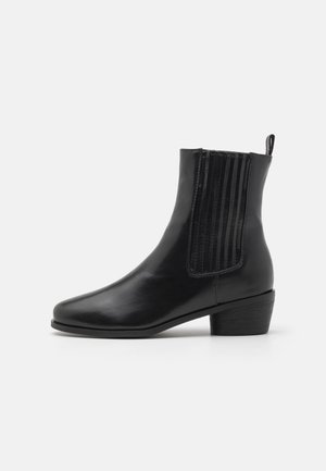 Lage laarzen - black