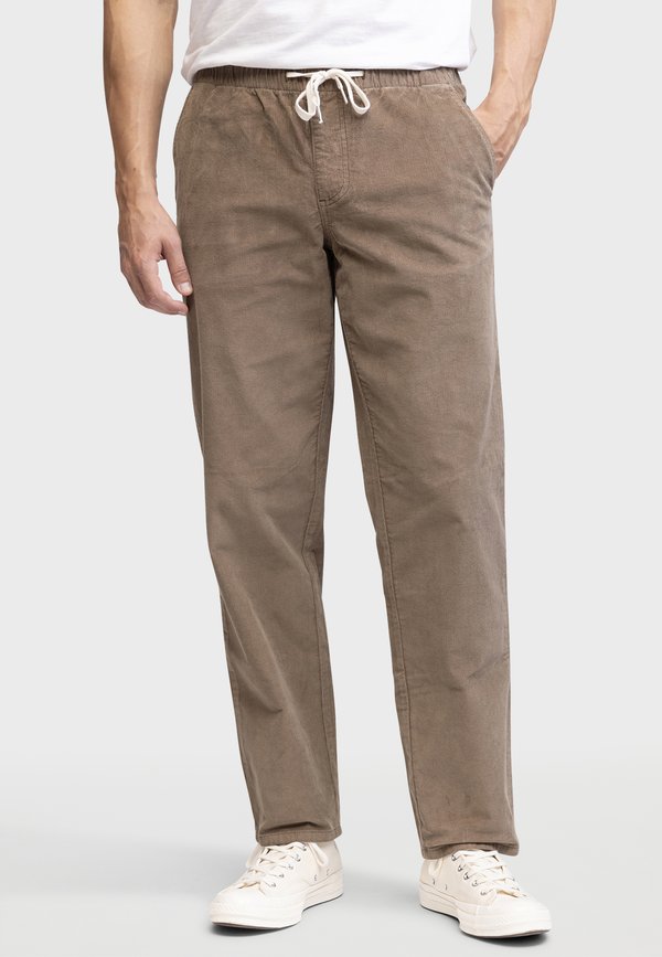 JOEY PANTS REGULAR FIT - Stoffhose - walnut