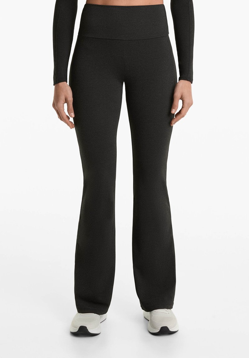 OYSHO - HIGH RISE COMFORT FLARE - Kalhoty - dark grey, Zvětšit