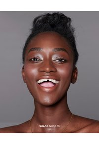 NUDESTIX TINTED BLUR FOUNDATION STICK - Fond de teint - deep 10