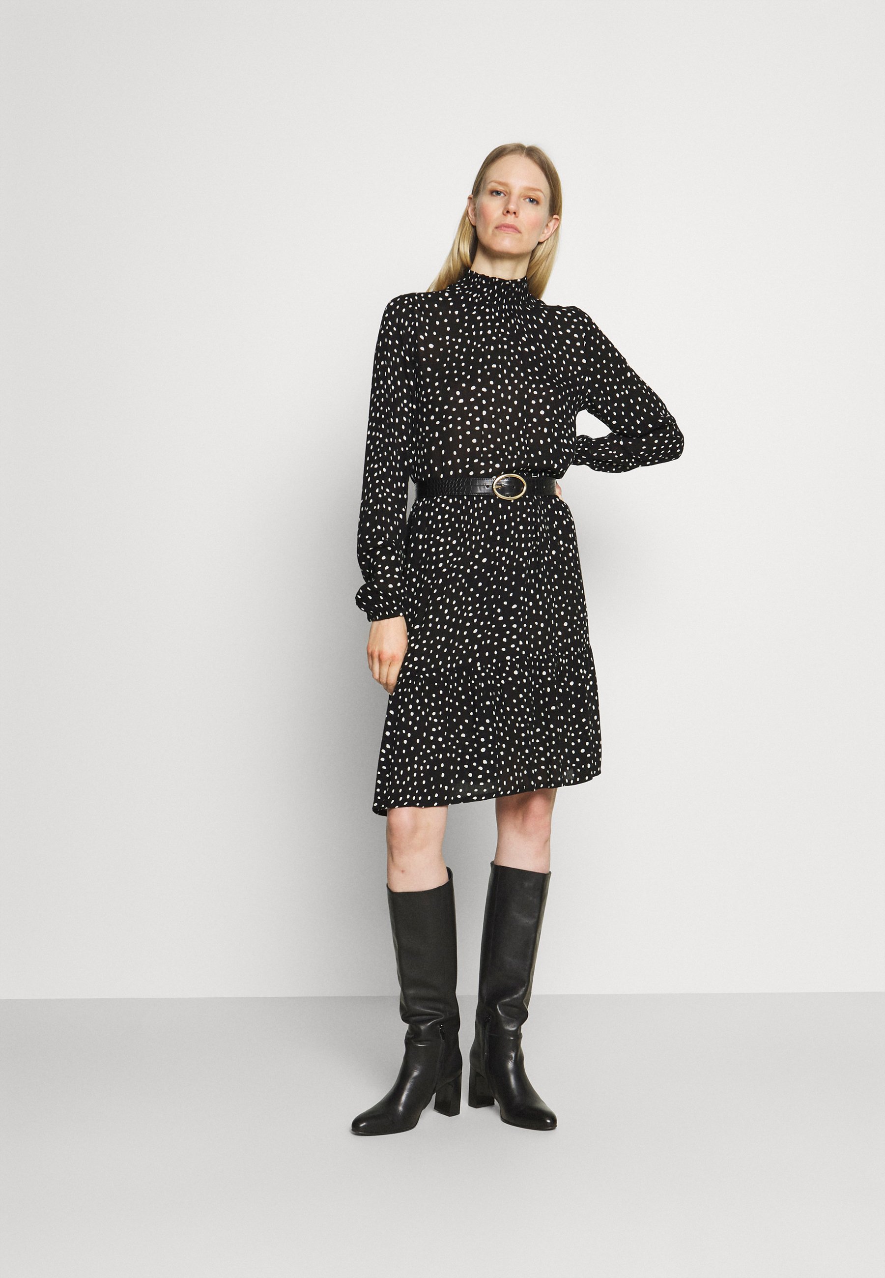 オンラインショップ Kaffe Black Chalk Dress Day Amber Kabillie ファッション その他 Automaxima Com Sg