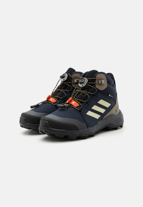 adidas MID GTX UNISEX - Hiking shoes - legend ink/dual yellow/olive strata — photo 2