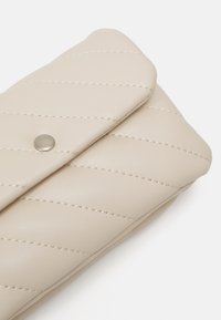 Esprit DANI - Punge - cream beige