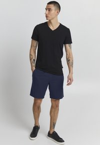Casual Friday CFPHELIX LINEN MIX - Shorts - navy blazer