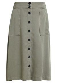 Hame midi khaki dengan desain lurus, dilengkapi dengan kancing di depan dan dua saku samping. Terbuat dari kain yang halus dan tekstur.