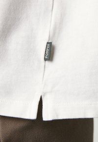 Pompeii BOXY TEE - Print T-shirt - off-white