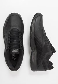 Reebok WORK N CUSHION  - Zapatillas para caminar - black/cold grey