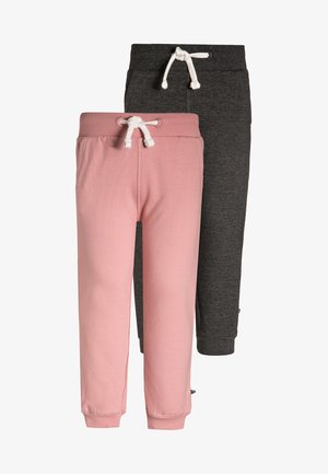 Twee paar trainingsbroeken: één lichtroze en één donkergrijs. Beide hebben een elastische tailleband met witte koordjes en geribbelde cuffs.