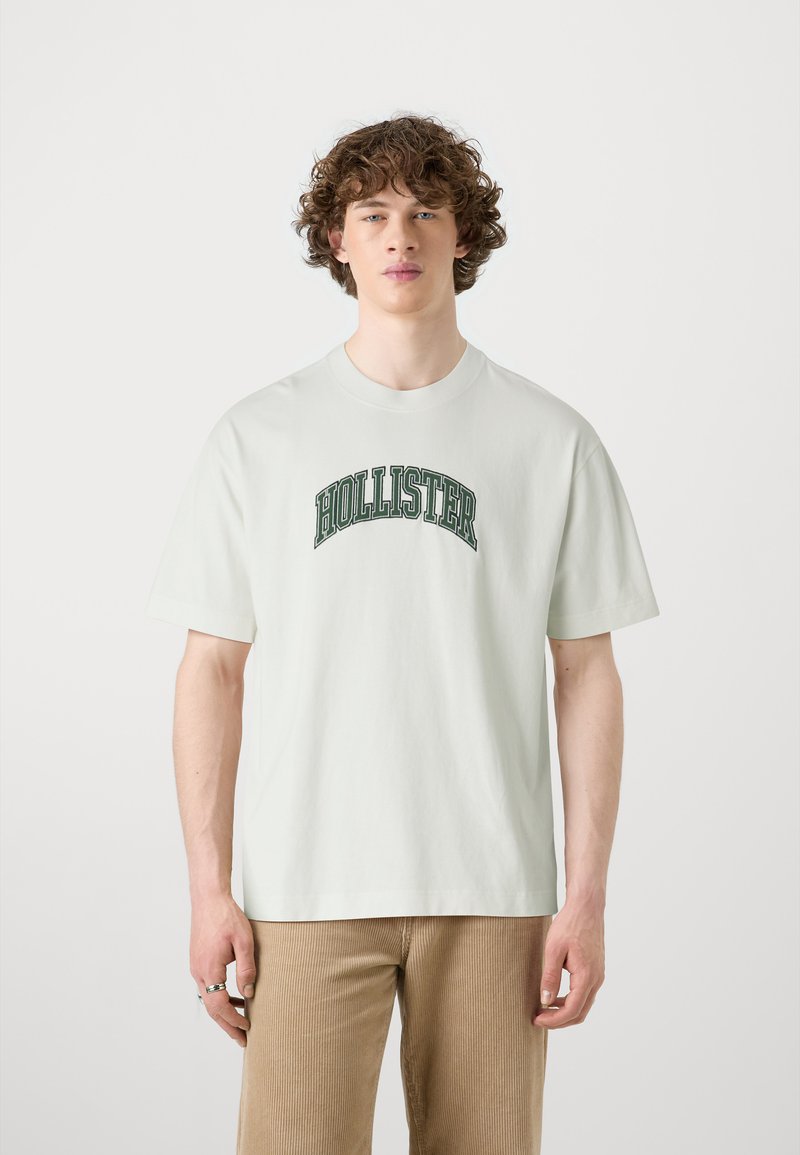 Hollister Co. BOXY ELEVATED TECH LOGO - T-shirt imprimé - vaporous grey