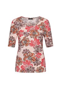 Floral T-shirt in pastel roze met korte mouwen, een ronde hals en een grote meerkleurige bloemenprint in rood, oranje en bruin.