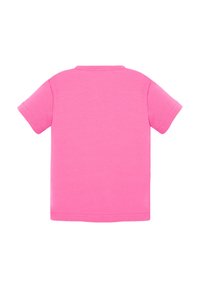 T-shirt z krótkim rękawem w jednolitym odcieniu intensywnego różu, z okrągłym dekoltem i gładkim tyłem bez dodatkowych detali czy wzorów.