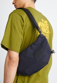 The North Face - NEVER STOP CROSSBODY UNISEX - Soma ar siksnu pāri ķermenim - tnf black Miniatūras attēls 1