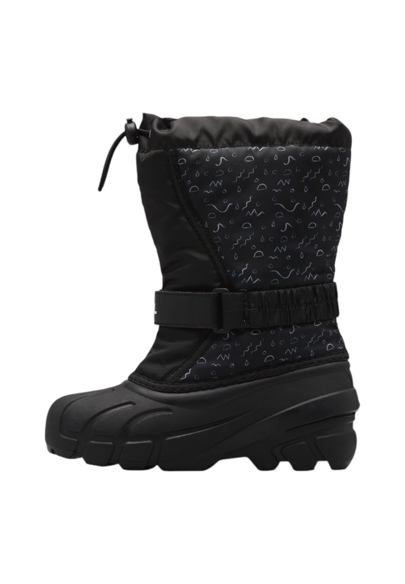 Botte imperméable noire avec un dessus en textile à motifs, semelle en caoutchouc et cordon réglable en haut. Équipée d'une boucle pour un maintien sécurisé.