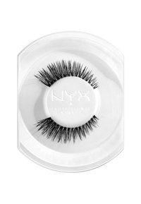 Faux cils noirs, présentant des fibres de longueurs variées, emballés dans un support en plastique transparent avec une marque en relief.