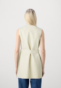 VILA VIJUICE BELT WAISTCOAT - Brezrokavnik - birch