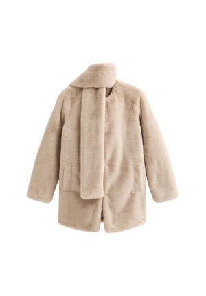 Cappotto in pelliccia sintetica beige con colletto lungo, due tasche frontali e design a vita aperta. Tessuto morbido e forma minimalista.